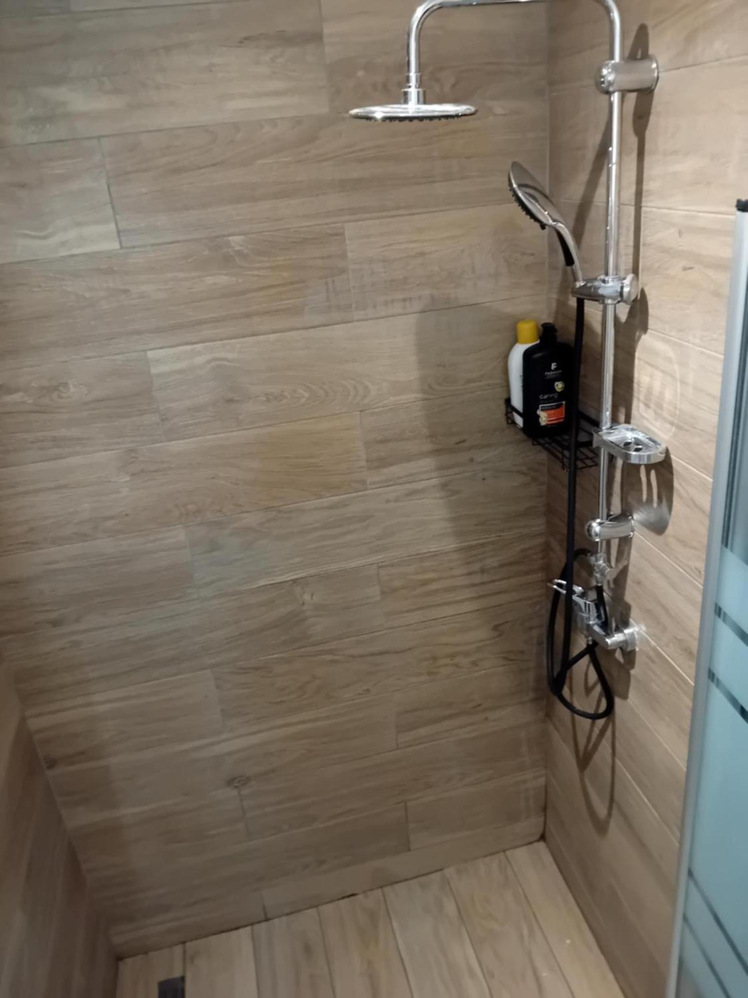 Studio Meuble 4Km Aeroport שרלרואה מראה חיצוני תמונה
